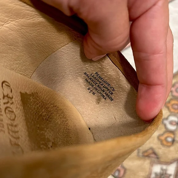 ✨ Crown Vintage ✨ Penelope Brown Suede Leather Perforated Flats Loafers Size 6.5 - Picture 9 of 12